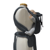 Babycarrier Graphit Slim with adjustable straps and waist belt for ergonomic babywearing.