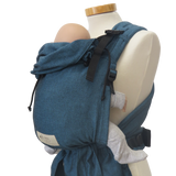 Babycarrier Türkis with adjustable straps and safety buckle