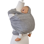 Bambustragetuch PERLGRAU meliert aus weichem, elastischem Bambusstoff, babytrage für 2,5-11 kg, atmungsaktiv und nachhaltig.