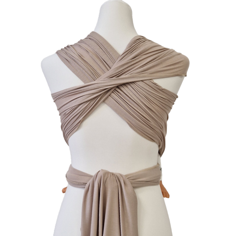 Bambustragetuch WÜSTENSAND aus weichem, elastischem, atmungsaktivem Bambusgewebe in Sandfarbe, ideal für Babys 2,5-11 kg