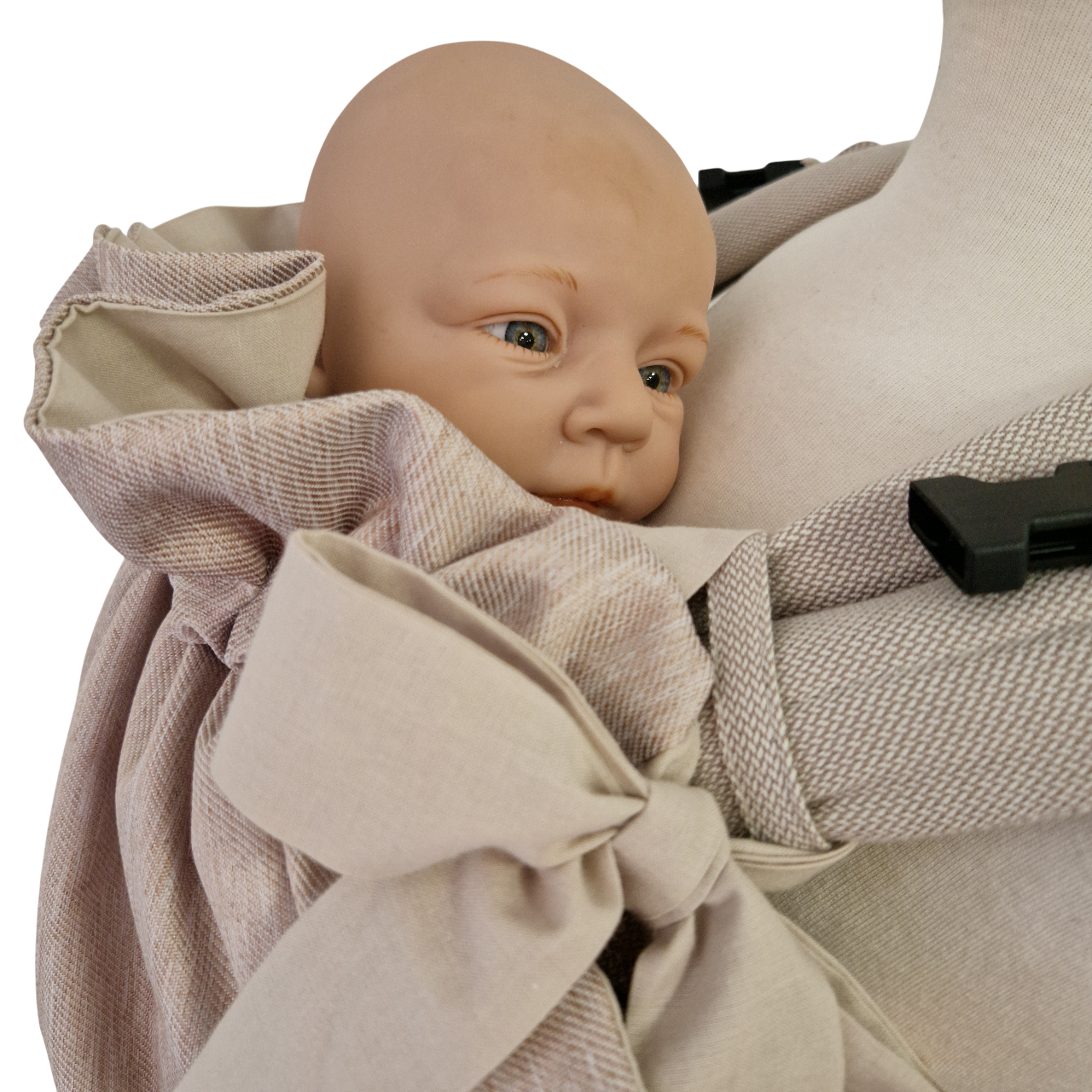 Storchenwiege Tragecover Natur covering baby for warmth and protection.