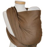 Tragetuch Leo Cafe with delicate woven pattern, suitable from birth to toddler age.