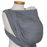 Tragetuch Leo Schwarz Weiss with web pattern, 100% cotton, OEKO-TEX certified.