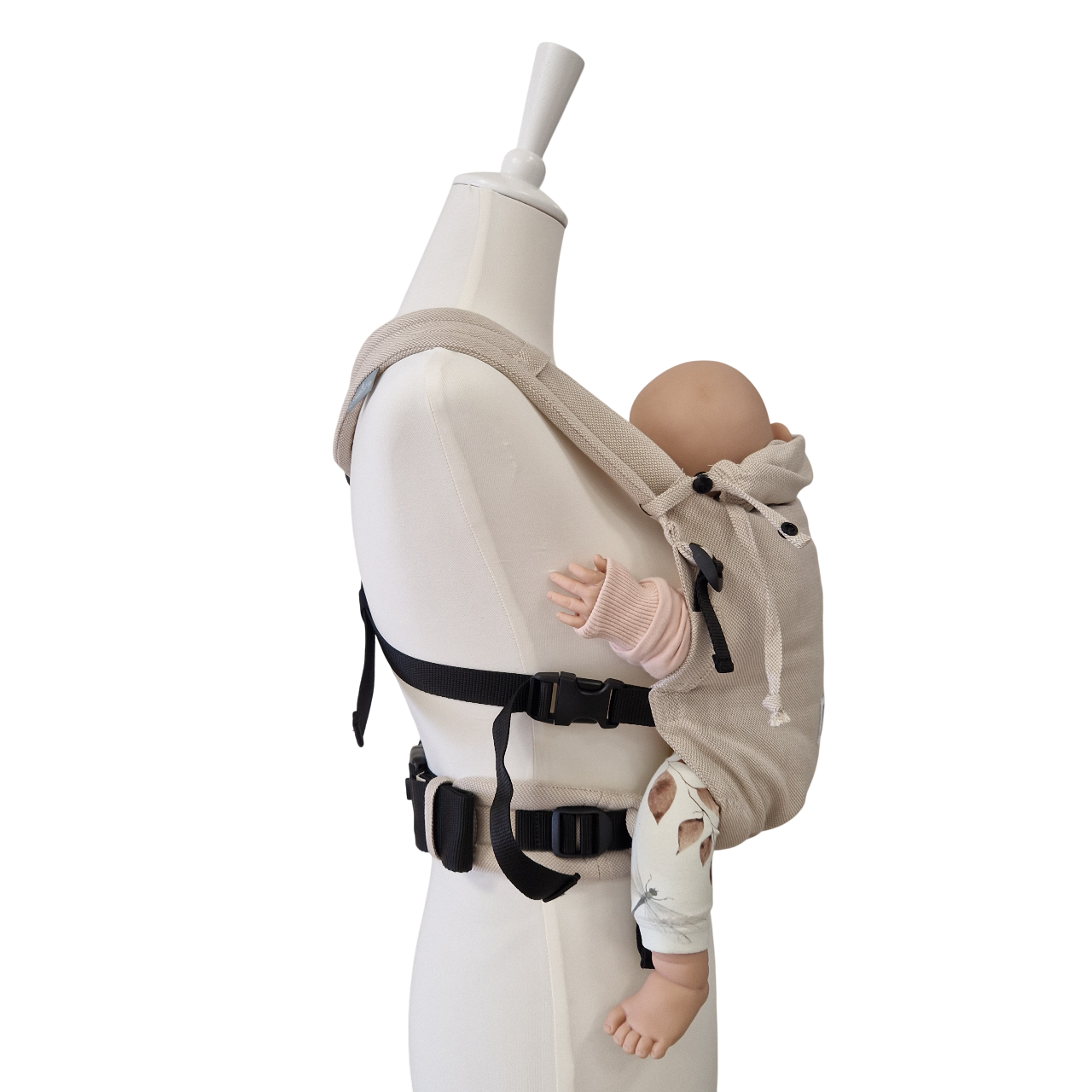 Valeno Mondstein baby carrier with full buckle, padded straps, adjustable seat, integrated head support, beige cotton fabric.