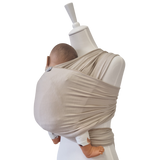 Bambustragetuch WÜSTENSAND aus weichem, atmungsaktivem Bambus-Mischgewebe in Sandfarbe, ideal für Babys 2,5-9 kg