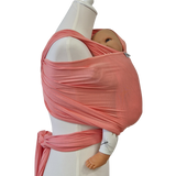 Bambustragetuch APRICOT aus weichem, elastischem Bambusgewebe in lachsfarben, für Babygewichte 2,5-11 kg, 50 cm breit und 4,3 m lang.