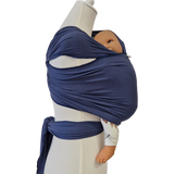 Blaues Bambustragetuch KORNBLUME aus weichem, elastischem Bambusgewebe zum Babytragen