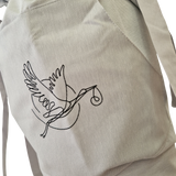 Storchenwiege Tragecover Hellgrau with elegant design and adjustable drawstrings.