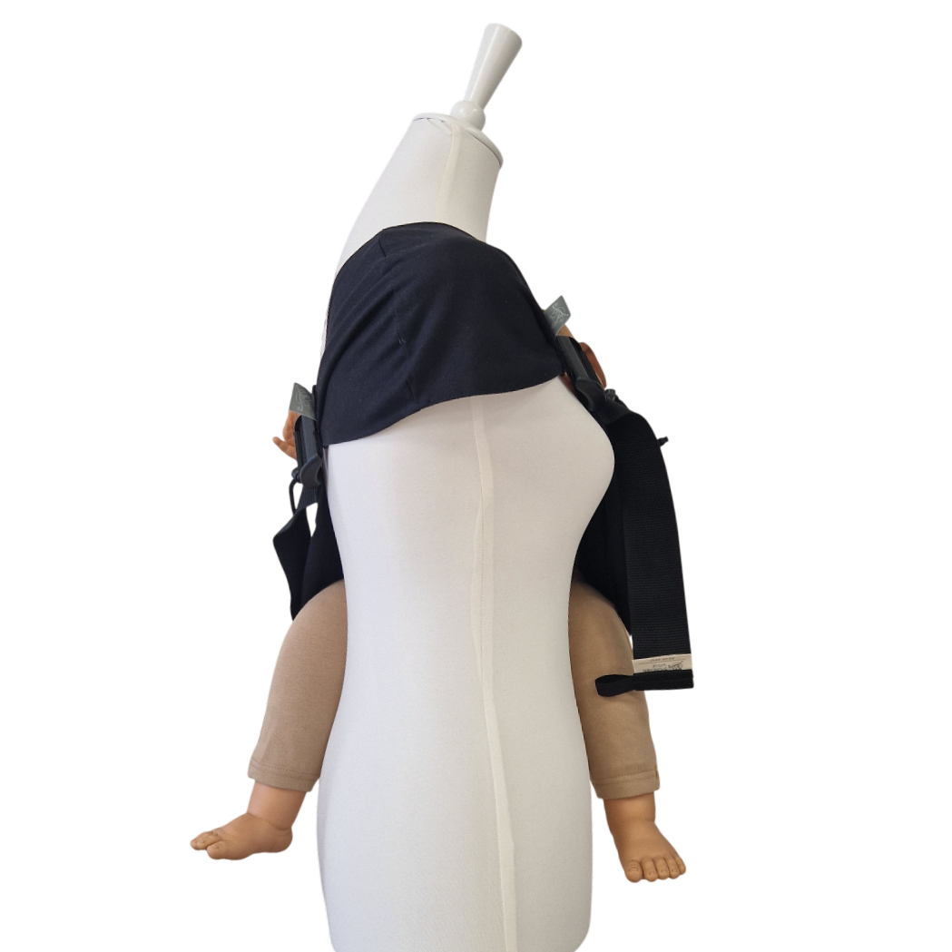 Hipino Schwarz Hüfttrage aus 100% Baumwolle, bequem und schnell anzulegen, für Kinder von 5 bis 20 kg, beidseitig tragbar und verstellbar.