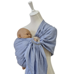 Leinen-RingSling KRISTALLKLAR baby carrier in light blue linen with secure ring design for infants 3.5-15 kg