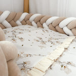 Bettschlange CLASSIC aus weichem Velours als Schutz und Kopfschutz im Babybett