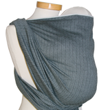 Gray baby wrap with delicate woven pattern, Tragetuch Leo, suitable from birth to toddler, 100% cotton, OEKO-TEX certified.