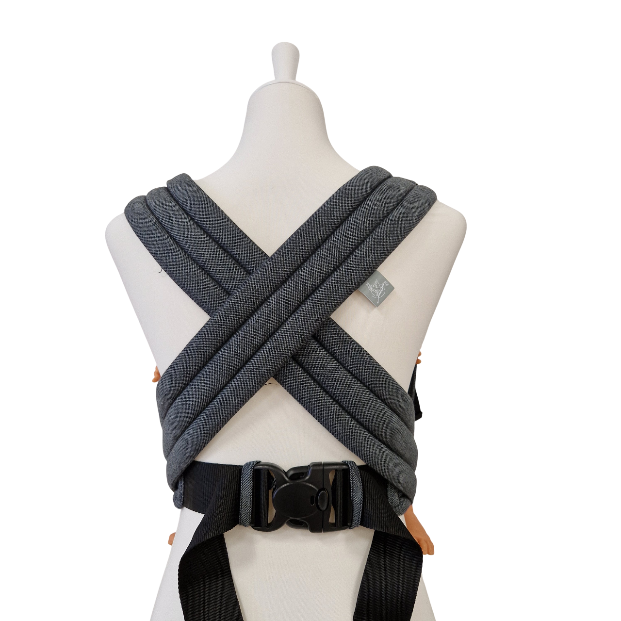 graphitfarbener Babycarrier mit gepolsterten Trägern und Bauchgurt optimal anpassbar