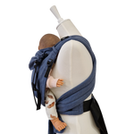 Babycarrier Jeans in optimal anpassbarer Half-Buckle-Babytrage in Jeans-Optik mit gepolsterten Trägern und Bauchgurt
