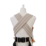 Babycarrier Mondstein mit gepolsterten Trägern und Brustgurt für optimale Babyhaltung