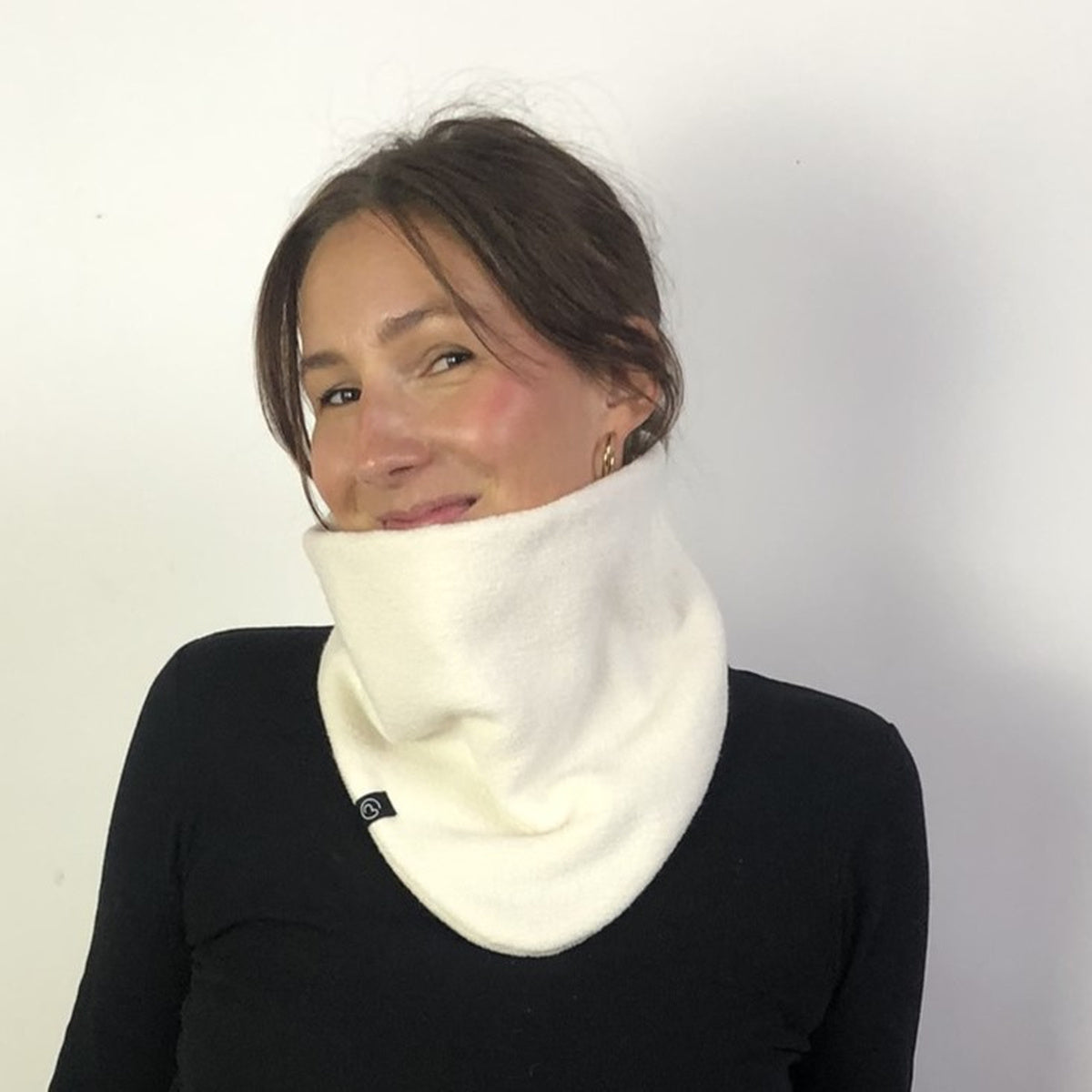 Mamalila Loopschal Mom weiß weich kuscheliger Winterloop für Babytragen und Halswärmer